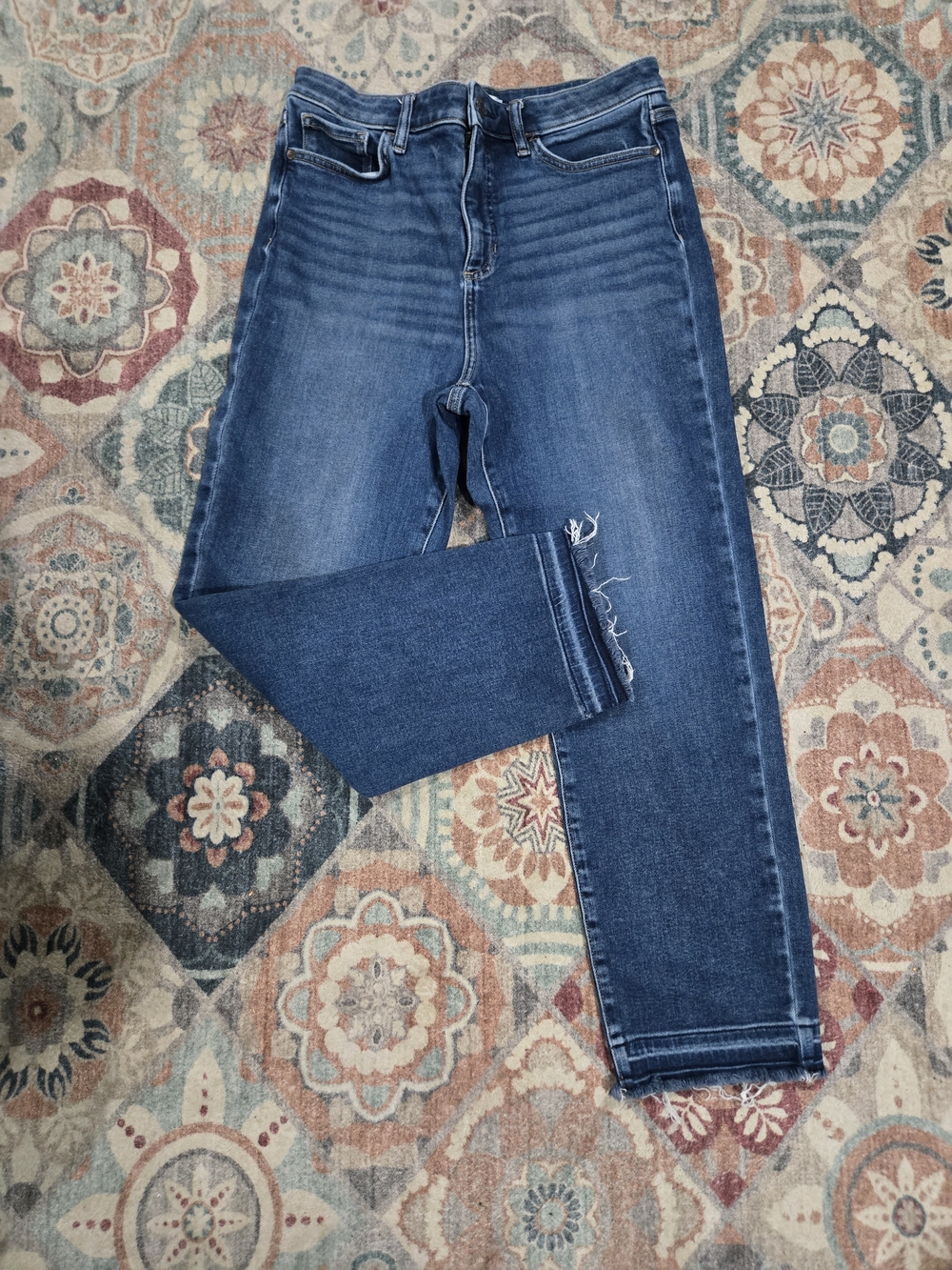 LC Lauren Conrad Women's 12 Super High-Rise Slim Straight Jeans - Picture 8 of 8